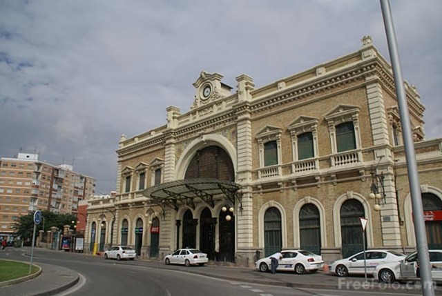 Cuando cumplió ocho años, Joe arroyo empezó a cantar en público.
