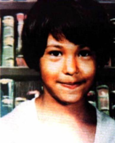 Ella hacerse cantante resturante de sus padres.