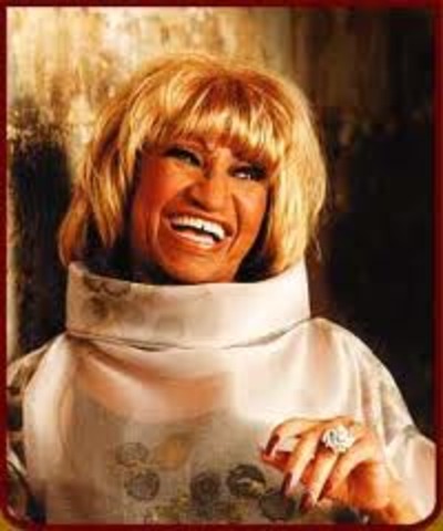 Celia recivio su primer Grammy de la mejor interpretación Tropical Americana con Ray Barretto con la cancion "Ritmo En El Corazon"