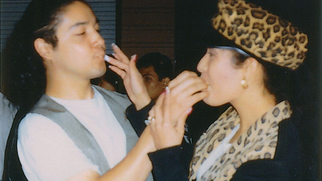 Ella conoció a Chris Perez en 1988 en la audción