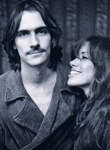 James marries Carly Simon