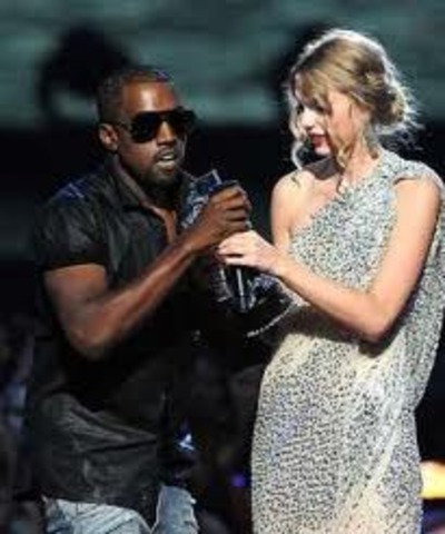 Kanye West Comandeers Taylor Swift's Microphone During an Acceptance Speech at the 2009 MTV Video Music Awards .