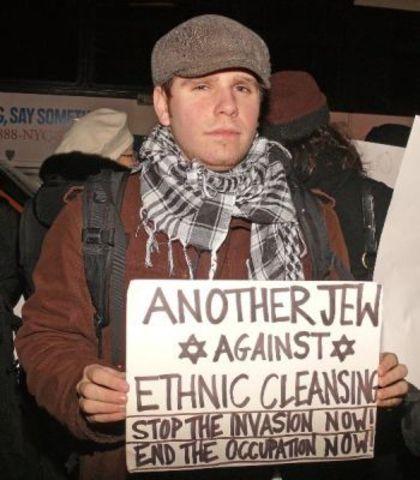Jews Stand up to Nazi.
