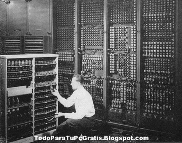 Primer ordenador digital totalmente electrónico: el Colossus
