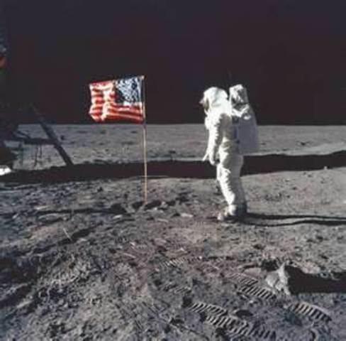 The moon landing - Neil Armstrong sets foot on the moon