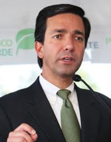 Luis Fortuño- Bilingual Generation Program