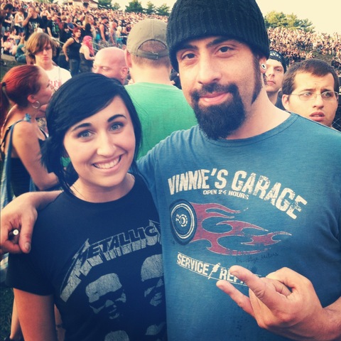 Hace dos meses que asistí a un concierto de Anthrax, uno de mis bandas favoritas, y conocí el guitarrista, Rob Caggiano.