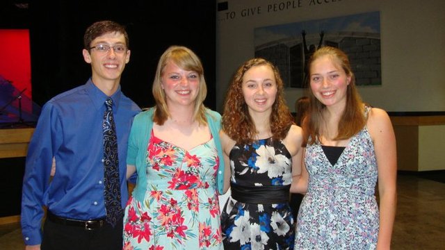 Conocí mis amigos buenos