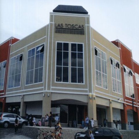 Inauguración centro comercial Las Toscas