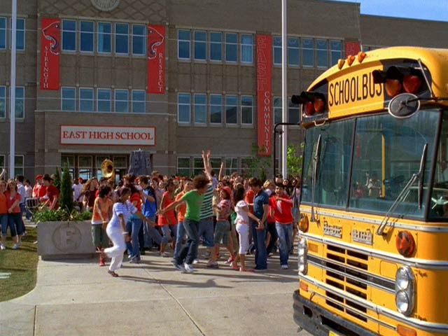 Migrant students constitued a portion of schools population in Puerto Rico