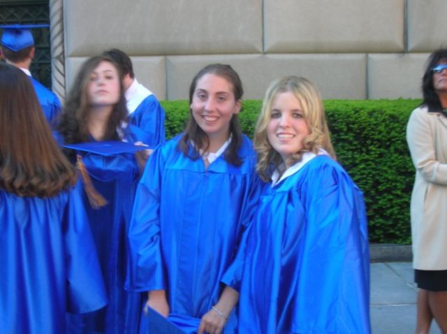 Hace ocho años yo comence escuela secundaria.