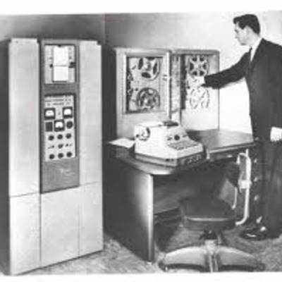 Timeline: Generation of Computers-Word 1-Group 4