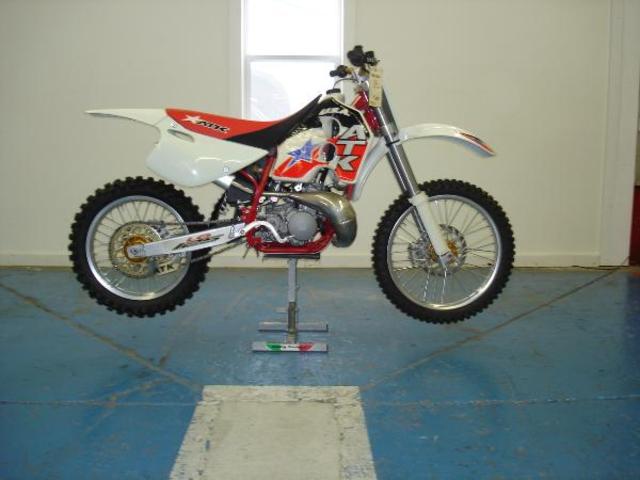 Yo compre una motorcycleta