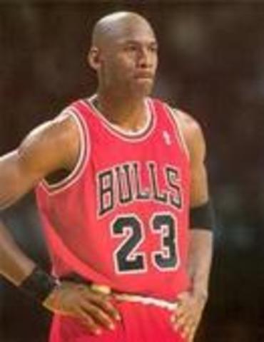 Take a photo with Mickael Jordan