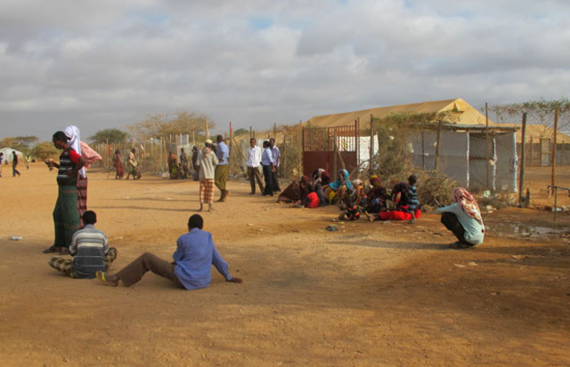 Portão de entrada do campo de Dagahaley