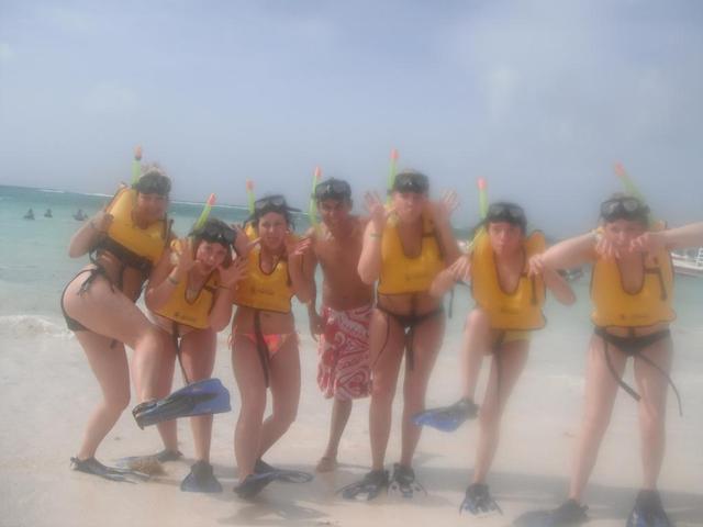 Snorkling to see sea turtles