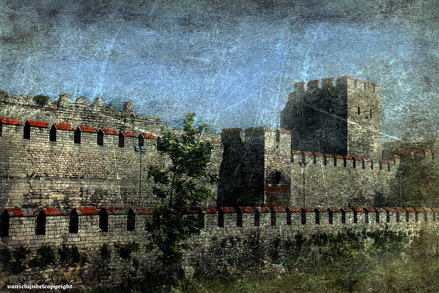 Theodosius II built a big wall