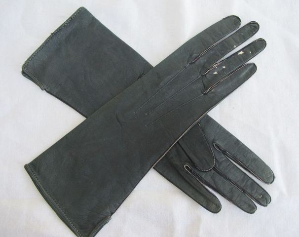 Leather Gloves