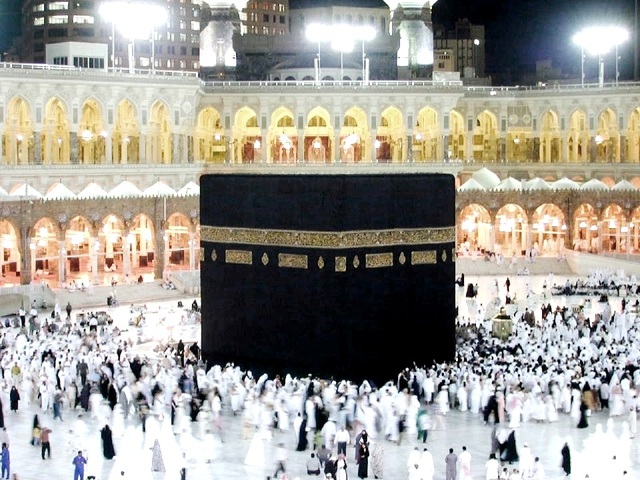 Ka'ba, 630, rebuilt 692 and 1692, Mecca