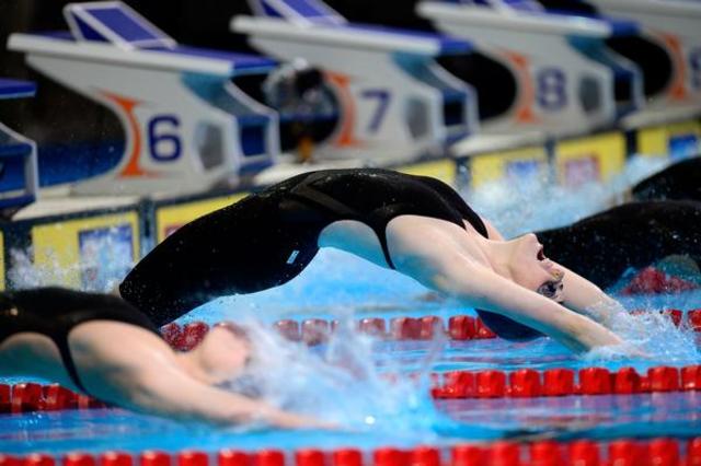 Yo era el más rápido JV backstroker.