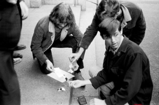 Students Burn Draft Cards