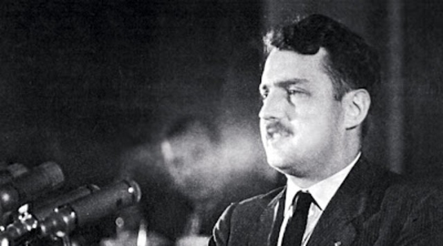 De 1959 a 1962, fue secretario general del Sindicato de Prensa.