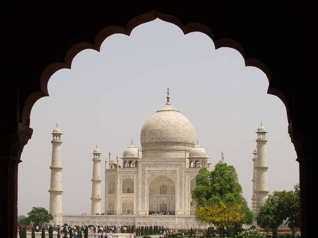Taj Mahal  complex, 1631-1647