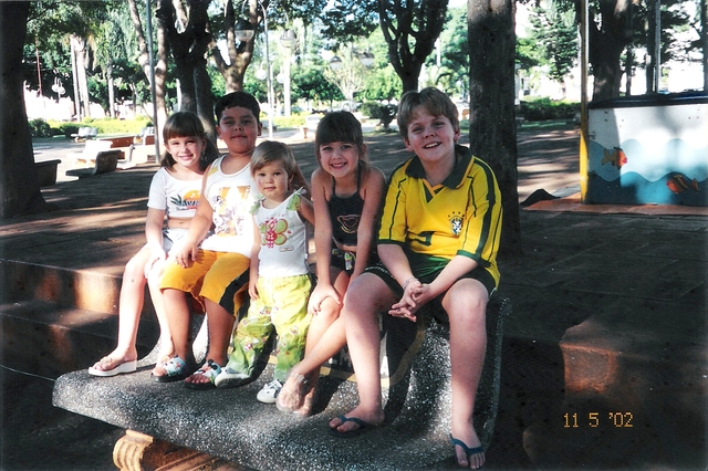 Todos os primos juntos em uma tarde muito gostosa (Camila)