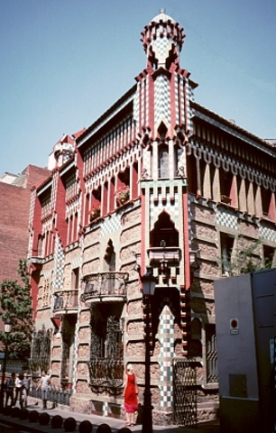 Diseño La Casa De Manuel Vicens en Barcelona