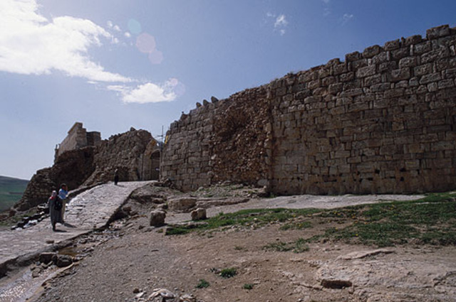 Takht-i-Sulayman House (NW Iran)