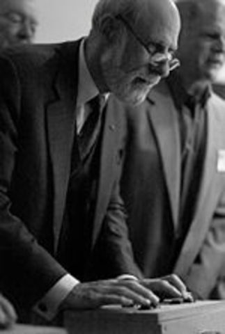 Nacimiento de Vint Cerf