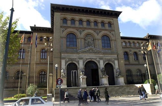 Asamblea de estudiantes sobre educación (Zaragoza)
