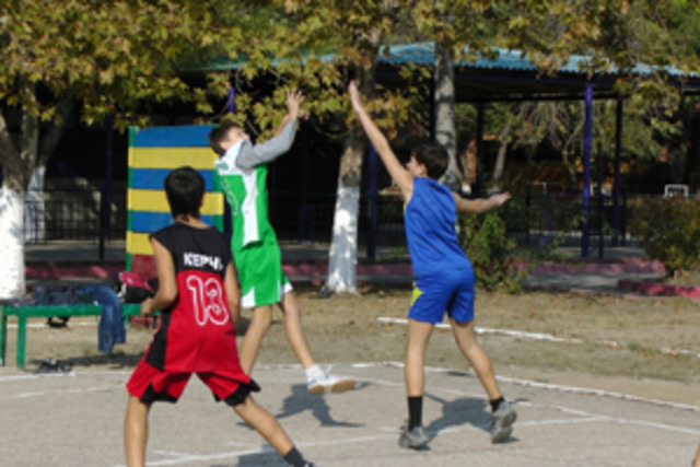 Соревнования по стритболу