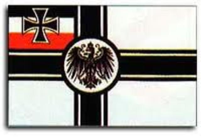 Germany declares war on Russia