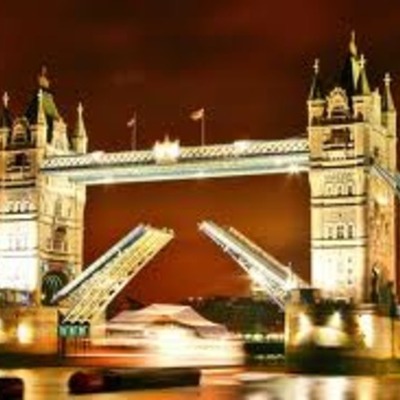 Timeline: Puente Levadizo