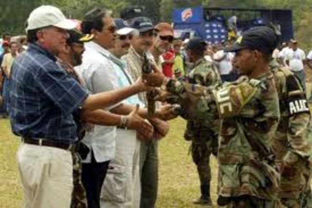 El proceso de desmovilización de paramilitares en Colombia
