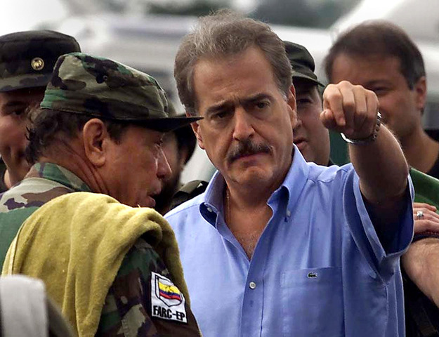 FARC y andres pastrana negocian.