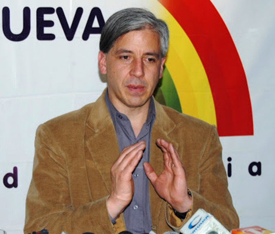 Se presume complicidad del senador Alvaro Garcia Romero en la masacre de Macayepo, Bolivar.