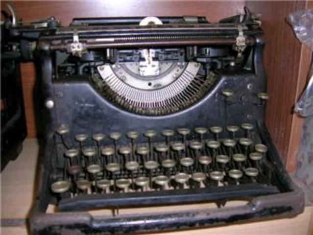 MAQUINA DE ESCRIBIR MAGNETICA