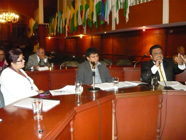 Asalto a asamblea Departamental