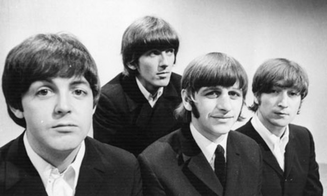 "I want to hold your hand" hits #1 in U.S.