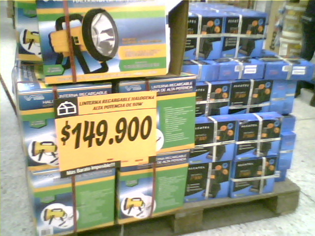 formatos que van desde las cadenas de comida rápida como c Donald's y Burger King, hasta firmas como Chili's, Wings, Sanborns o Vips se han visto obligados a incluir en sus menús opciones bajas en calorías, estas incluyes platillos llamados "light" en sus