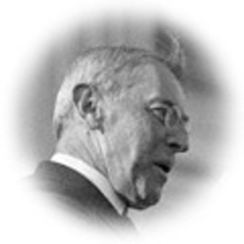 President Wilson gives a speech at the First Annual Assemblage of the League to Enforce Peace