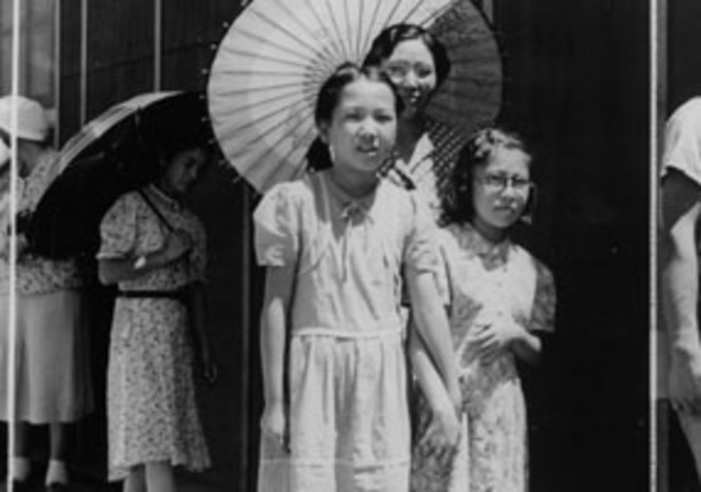 Japanese moved from Los Angeles to Manzanar