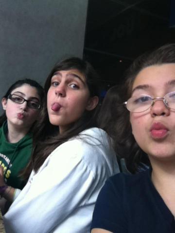 (Victória) Último dia de aula- 12 anos