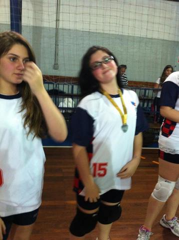 (Victória) Primerira medalha de ouro no vôlei-12 anos