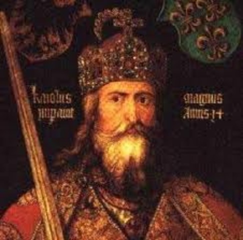 Charlemagne is crowned "Emperor of the Romans"