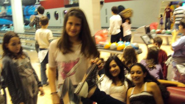 Boliche no dia do meu aniversario.(Giovanna)