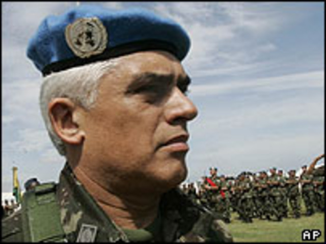 General brasileiro suicida-se no Haiti