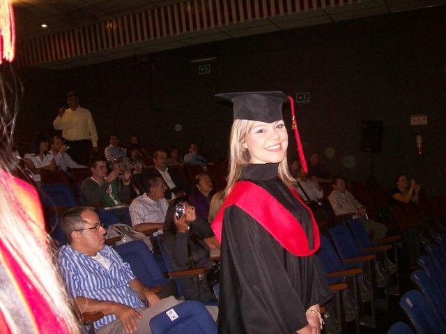 mom, Im almost a profesional advertiser!